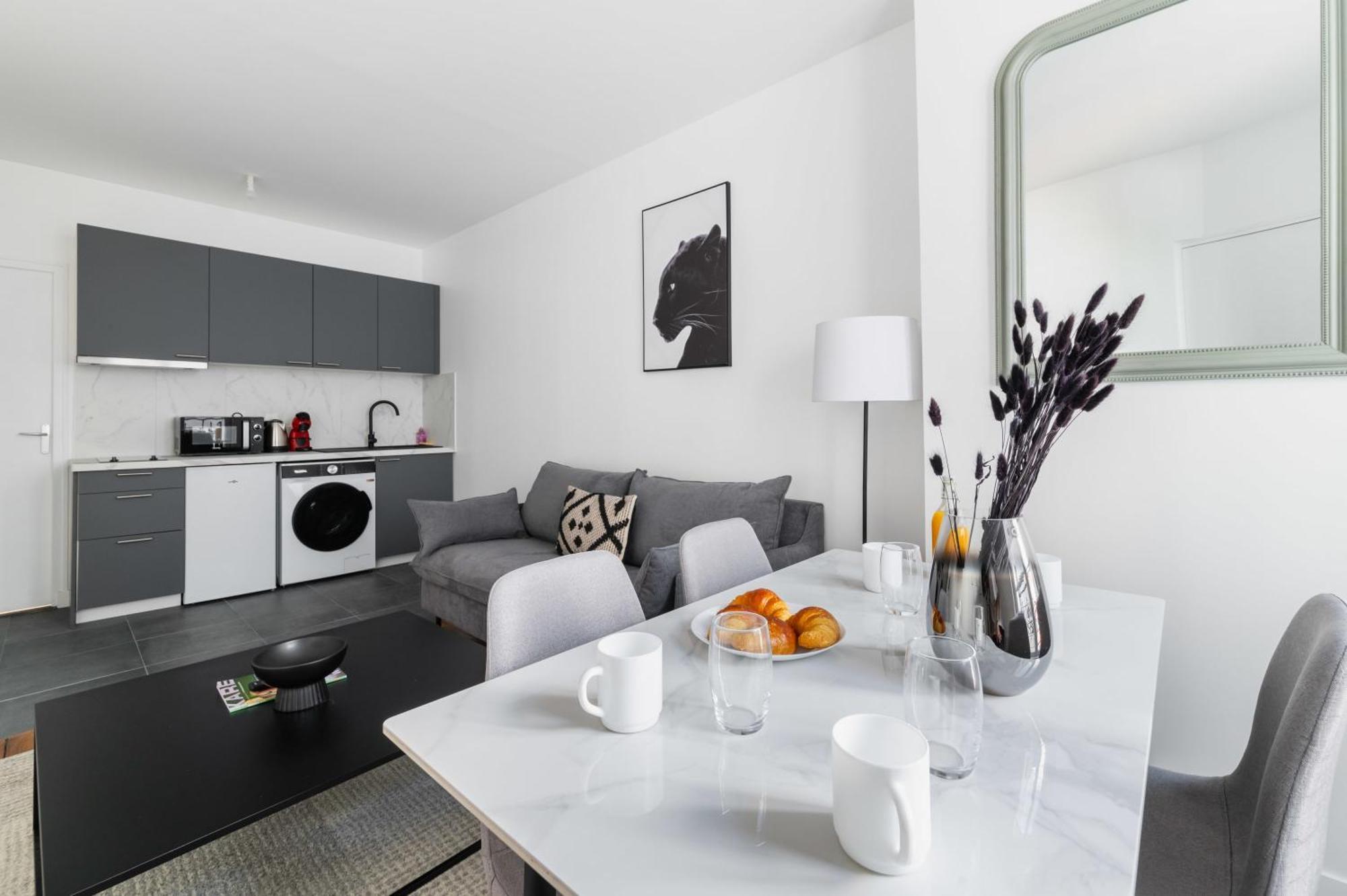 Appartement 2 Pieces Refait Neuf Metro Jaures - 19 - 4p - Flat-guest Parijs